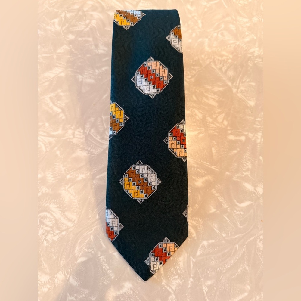 Vintage 1970’s Geometric Print Tie